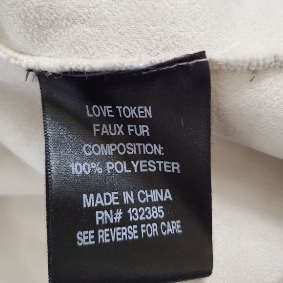 Love Token BENTLEY FAUX FUR TIE WRAP JACKET - Picture 15 of 16